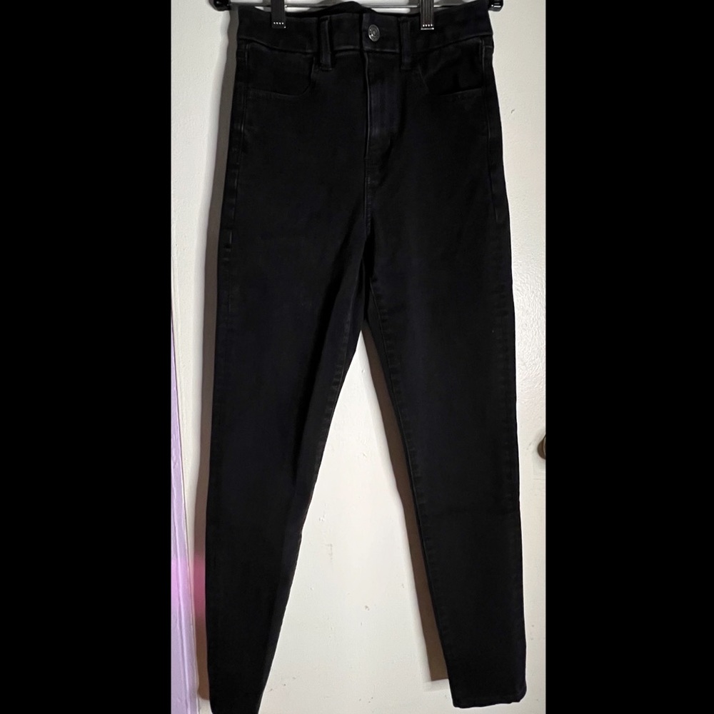 American Eagle Black Curvy High Rose Jeggings